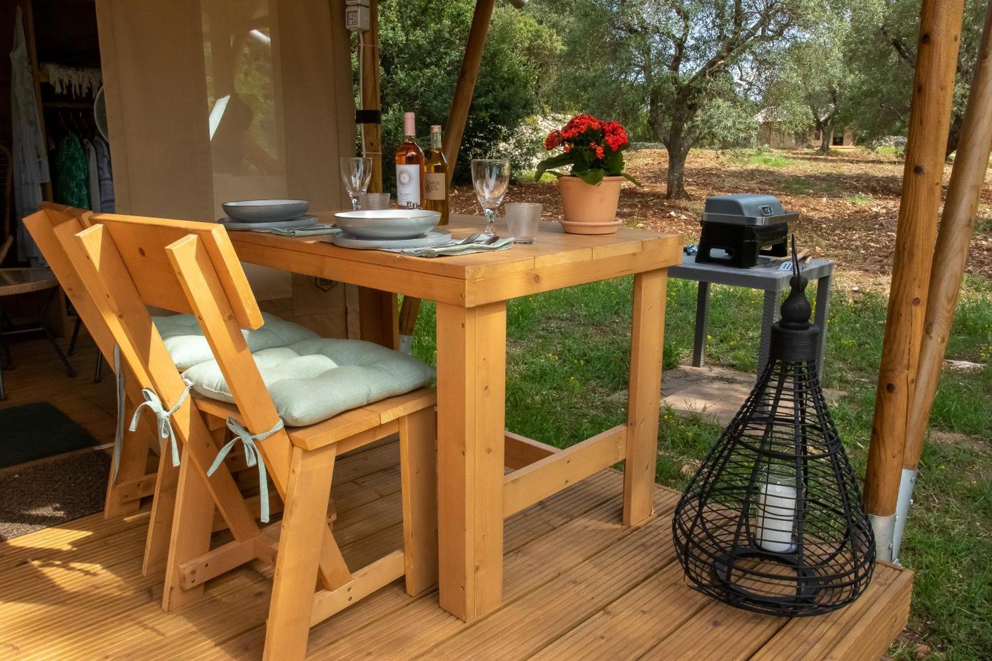 Domus Olea Glamping Ceglie Messapica Exterior foto