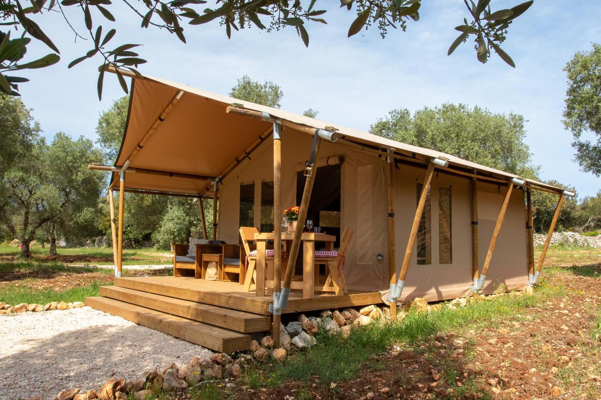 Domus Olea Glamping Ceglie Messapica Exterior foto