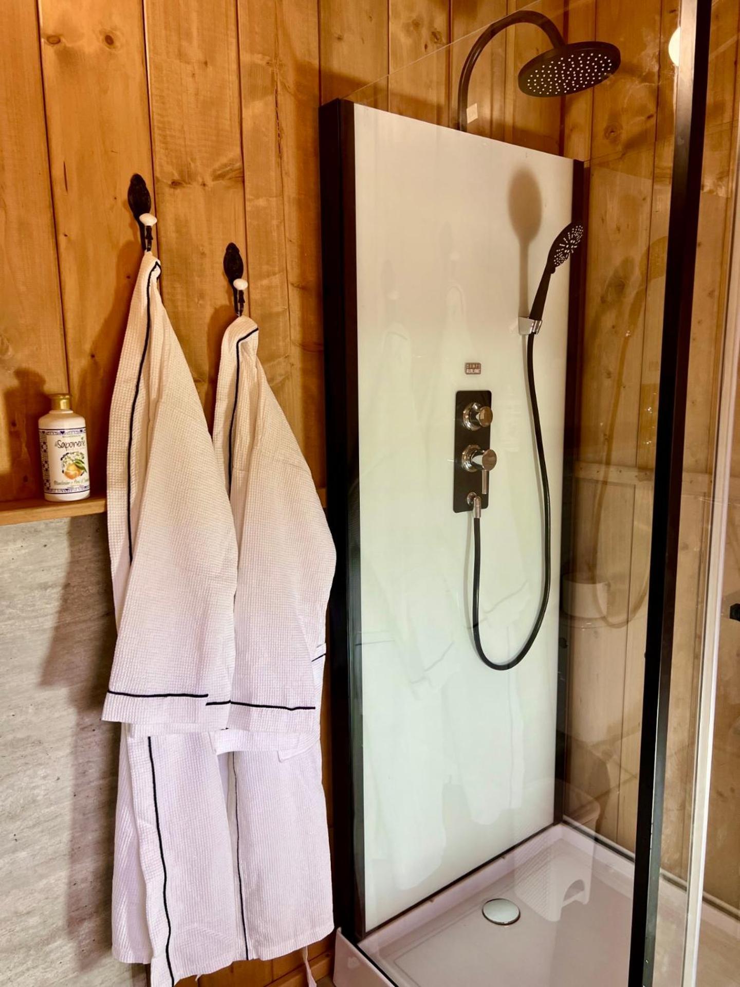 Domus Olea Glamping Ceglie Messapica Exterior foto