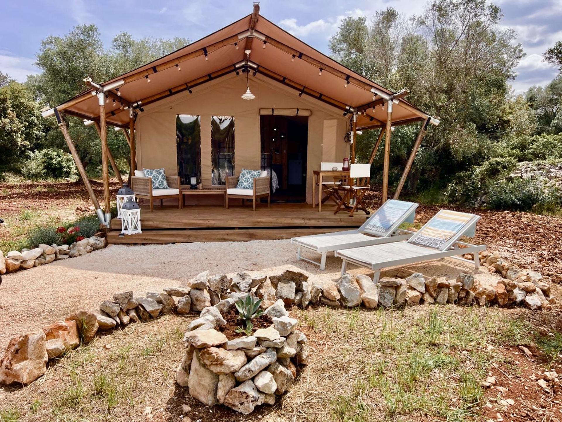 Domus Olea Glamping Ceglie Messapica Exterior foto